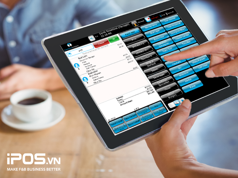 Máy tính bảng order cần được vệ sinh thường xuyên và cẩn thận