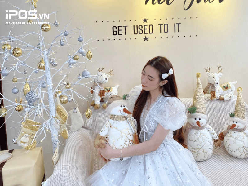 quán cafe trang trí Noel