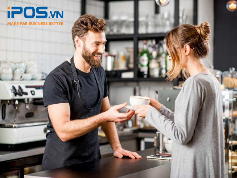 Hãy “làm bạn” với khách hàng khi kinh doanh quán cafe